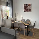 Lily 아파트호텔 3*