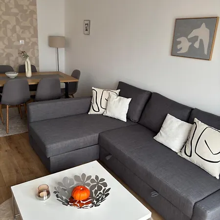 Aparthotel Lily 3*