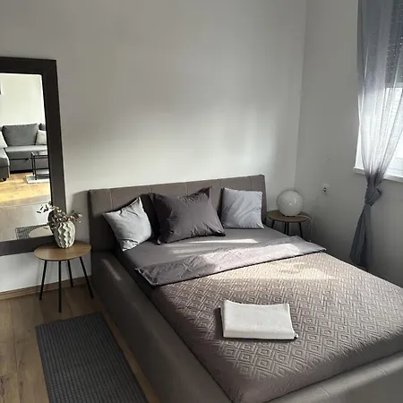 Lily Aparthotel